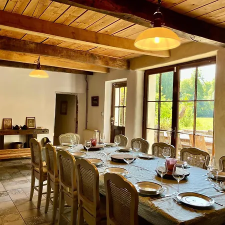 Le Moulin Du Chateau De - Piscine アパート *